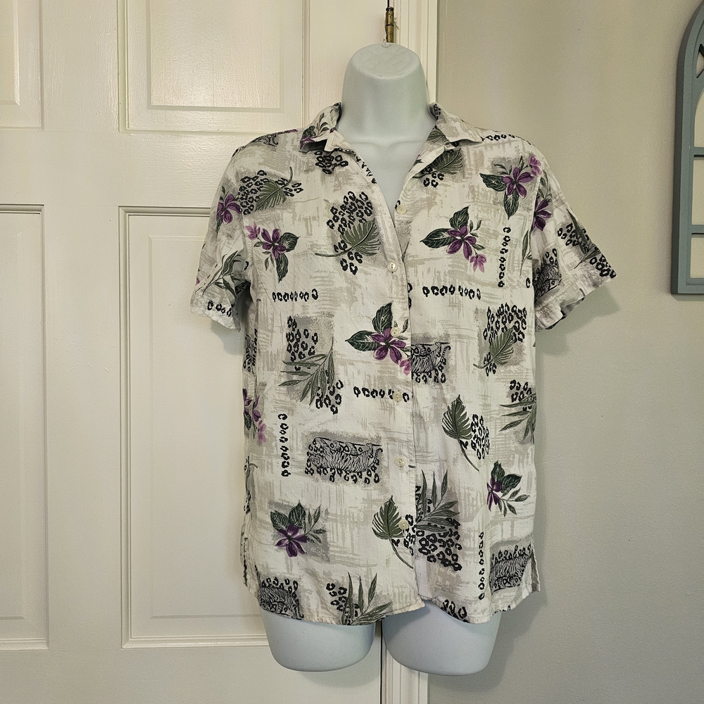 Vintage Classic Elements Cream Shirt with Green and Purple Accents